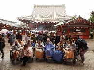 浅草寺にて！